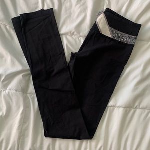 Lululemon leggings size 6